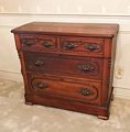 Walnot Chest